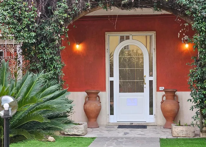 Casa A - Giardino E 3 Posti Auto In Cortile *