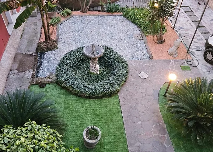 Casa A - Giardino E 3 Posti Auto In Cortile アパート