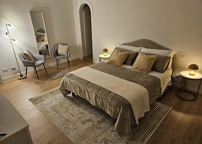 Casa A - Giardino E 3 Posti Auto In Cortile アパート