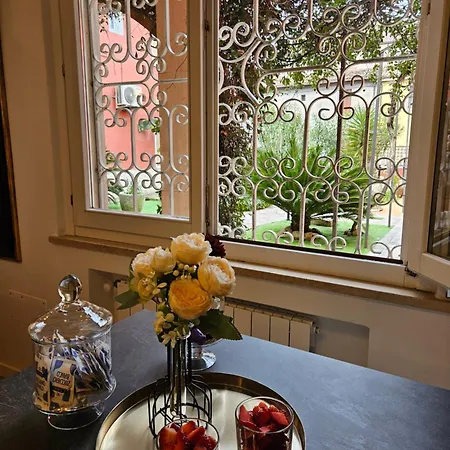 Apartamento Casa A - Giardino E 3 Posti Auto In Cortile