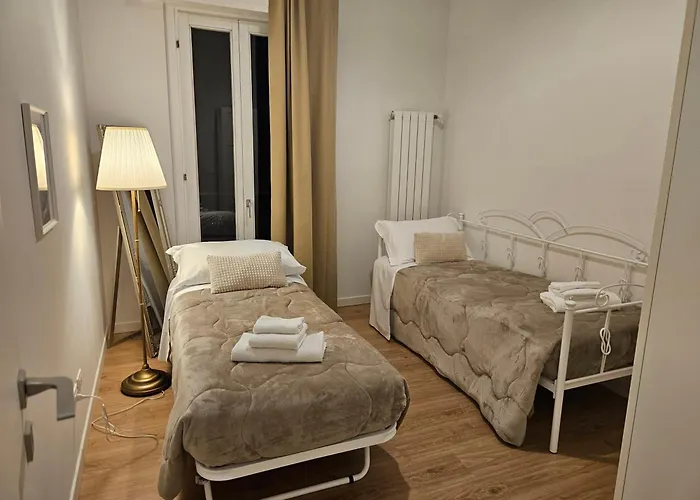 דירה Casa A - Giardino E 3 Posti Auto In Cortile *